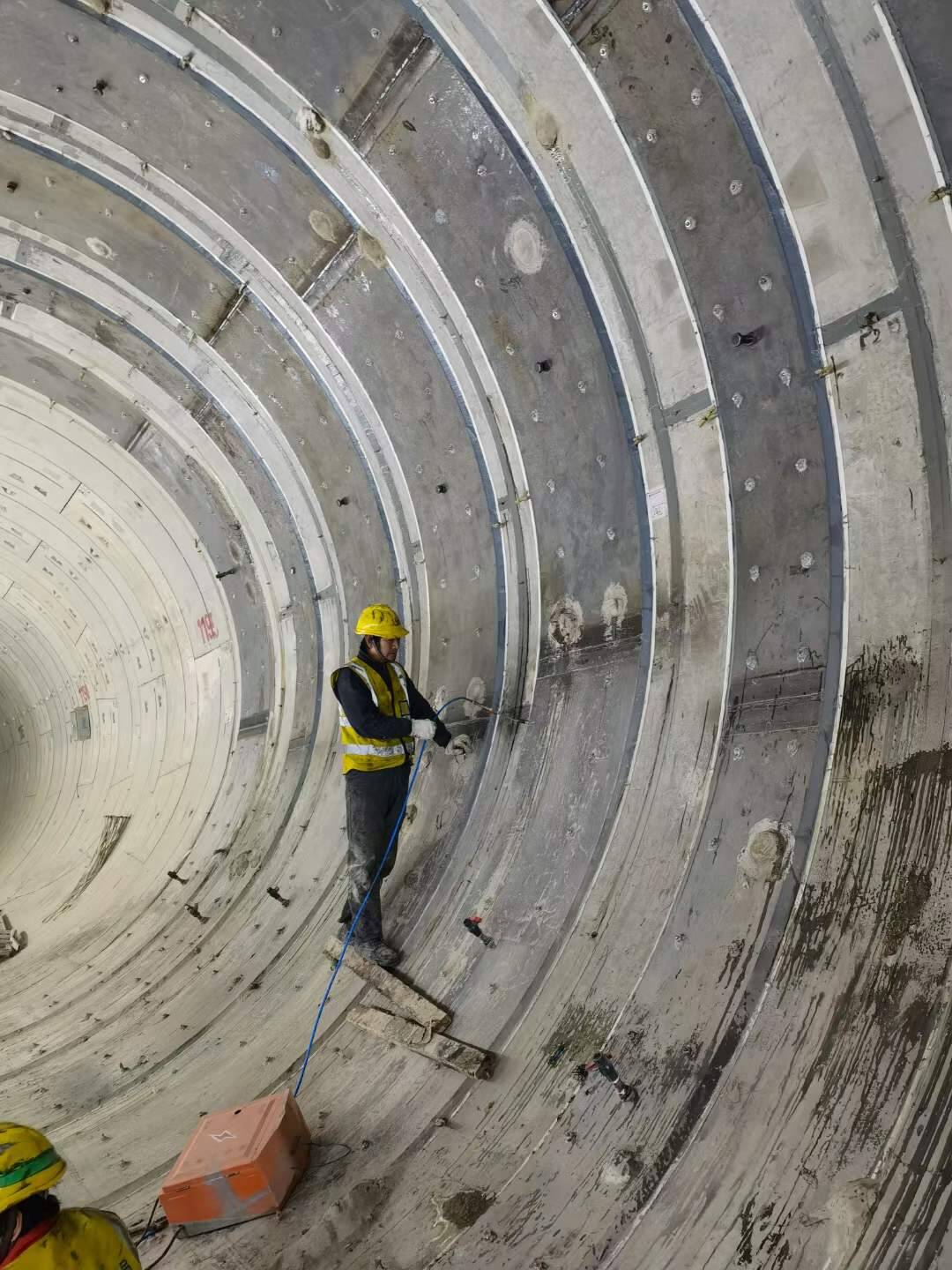 HM-120M Çelik Kaplama Yapıştırıcısı ile Metro Tüneli Güçlendirme