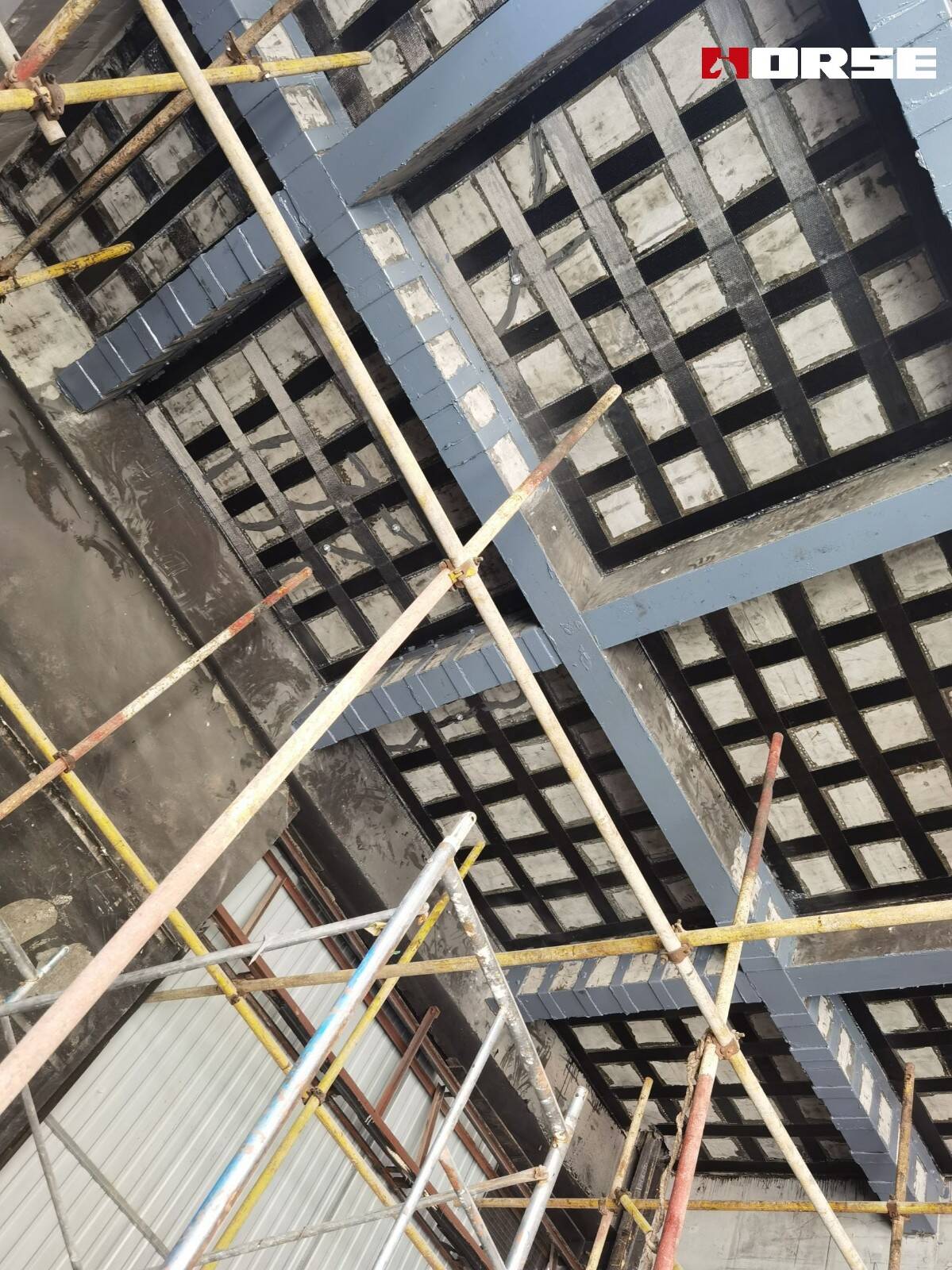 Karbon Fiber Takviyeli Beton Döşeme
