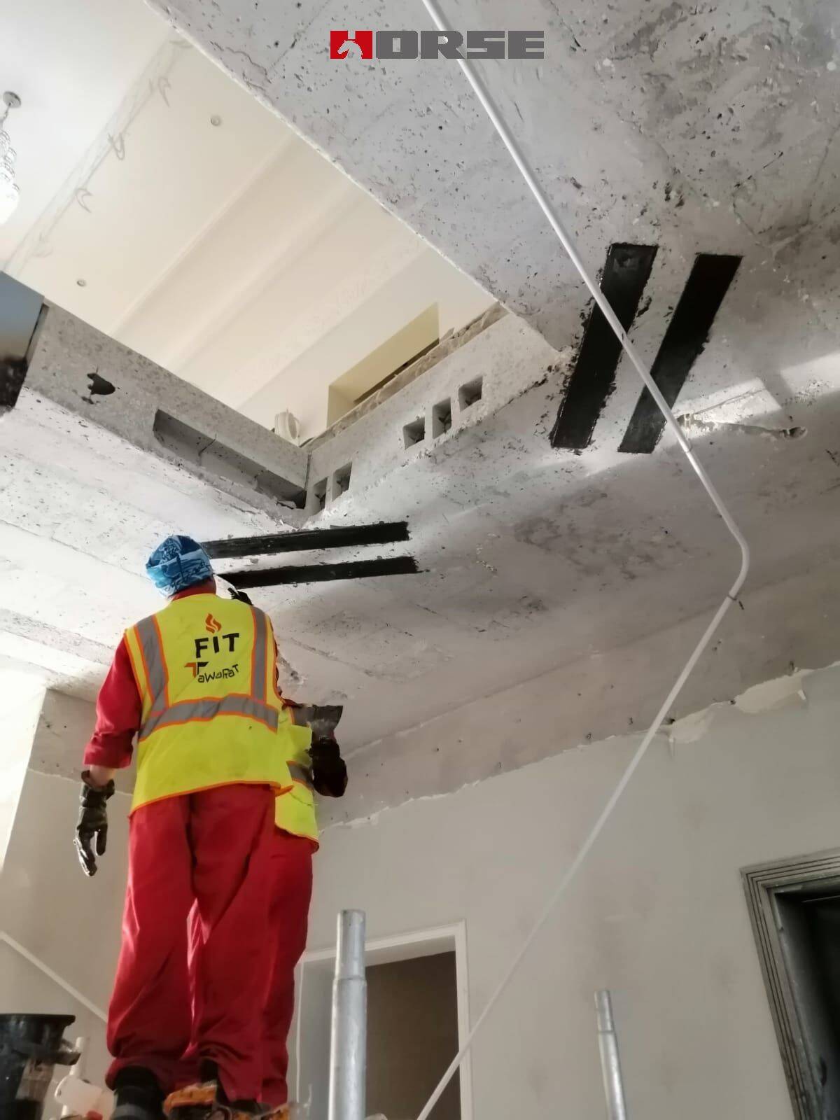 Karbon Fiber Kullanılarak Açıklıkları Olan Beton Döşemenin Güçlendirilmesi